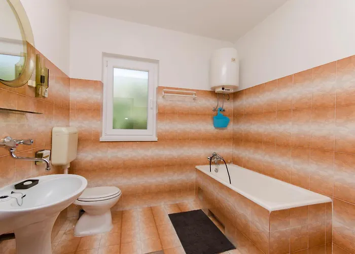 Bepo I Marija Pag Apartman Pag Town